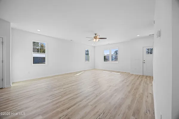 $329,500 | 310 South Vann Street, Burgaw, NC 28425