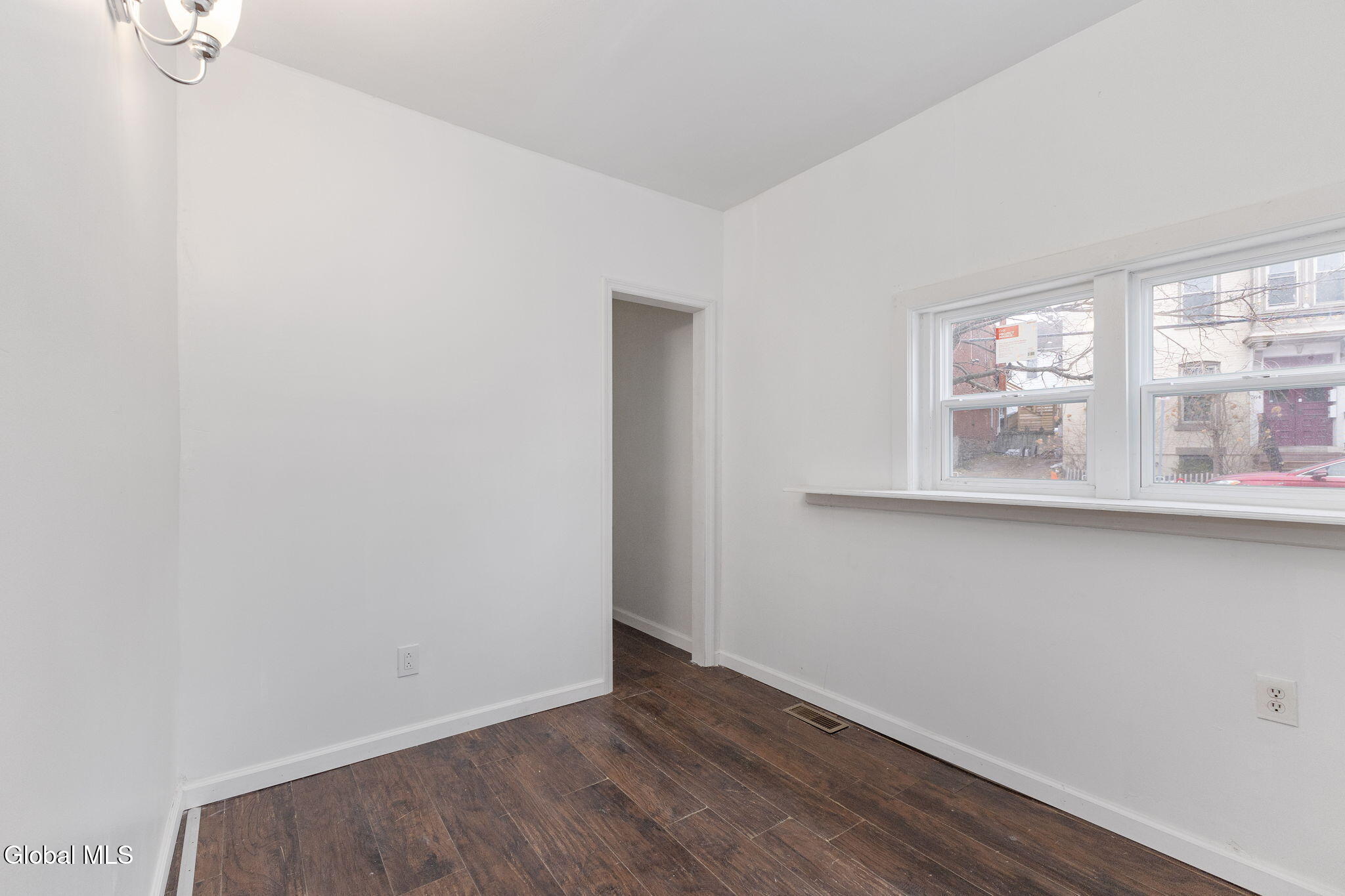 11 Jackson Place Schenectady, NY 12308 - Photo 14 of 49 14-11JacksonPl_14