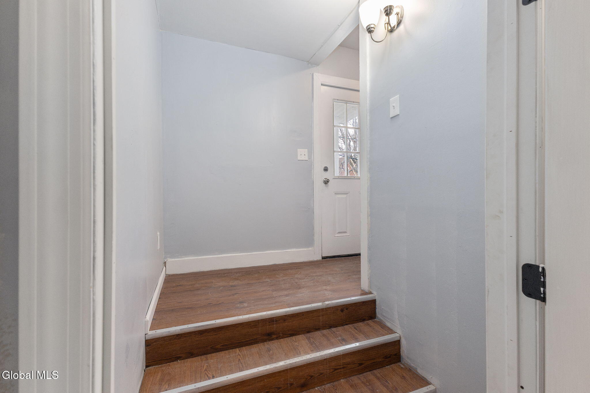 11 Jackson Place Schenectady, NY 12308 - Photo 19 of 49 19-11JacksonPl_19