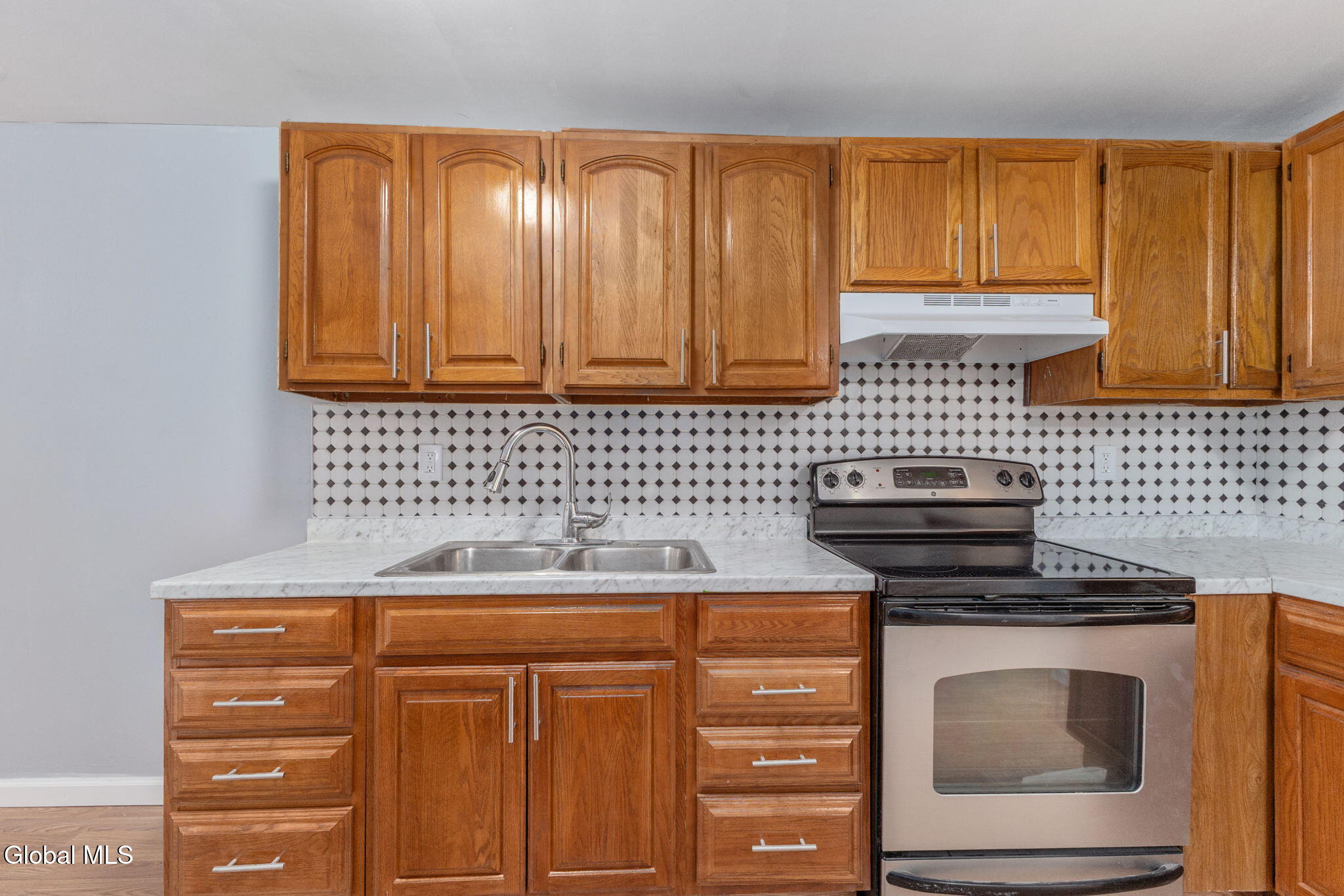 11 Jackson Place Schenectady, NY 12308 - Photo 24 of 49 24-11JacksonPl_24