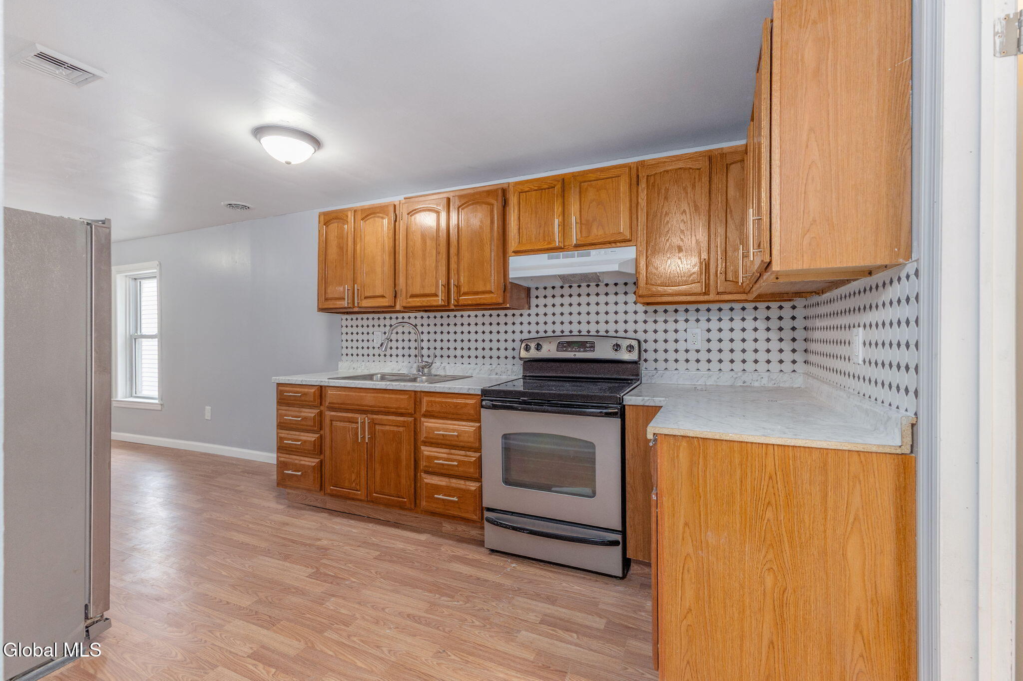 11 Jackson Place Schenectady, NY 12308 - Photo 25 of 49 25-11JacksonPl_25