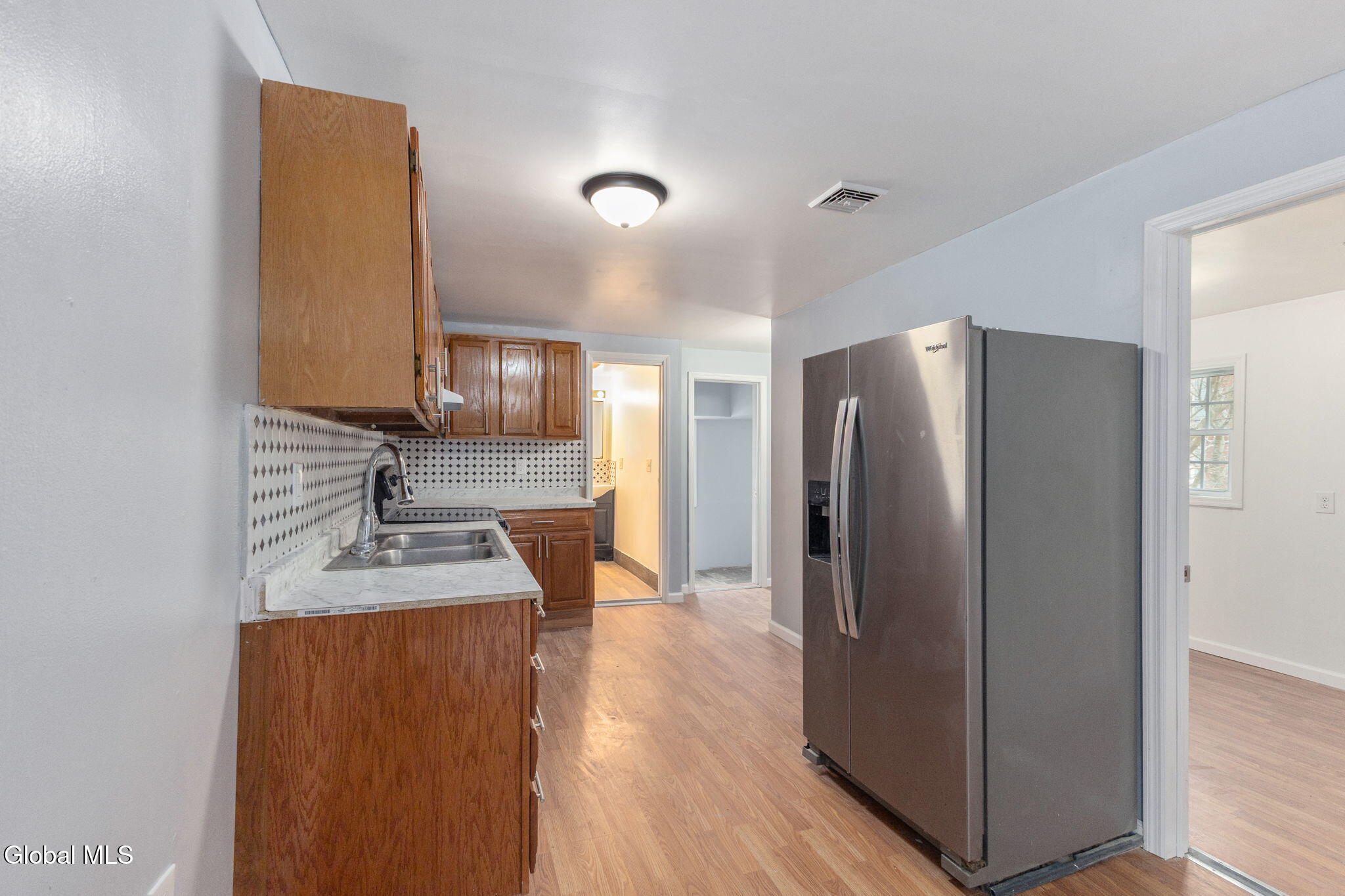 11 Jackson Place Schenectady, NY 12308 - Photo 26 of 49 26-11JacksonPl_26