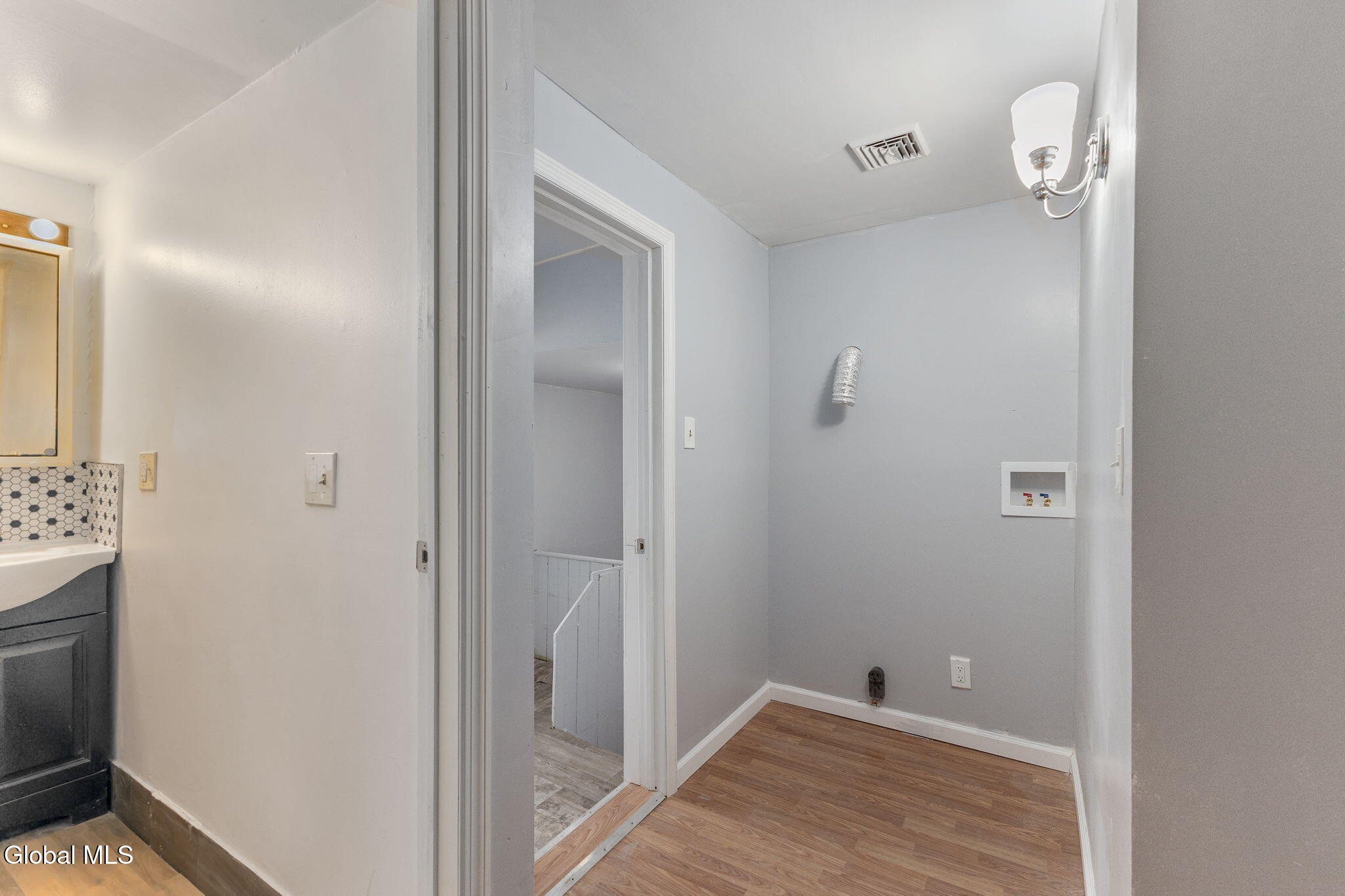 11 Jackson Place Schenectady, NY 12308 - Photo 28 of 49 28-11JacksonPl_28