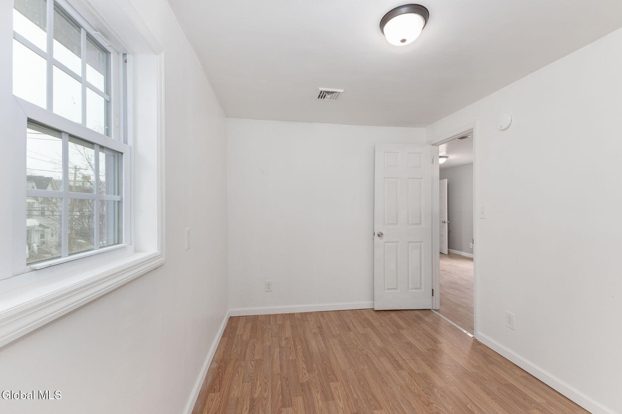 11 Jackson Place Schenectady, NY 12308 - Photo 29 of 49 29-11JacksonPl_29