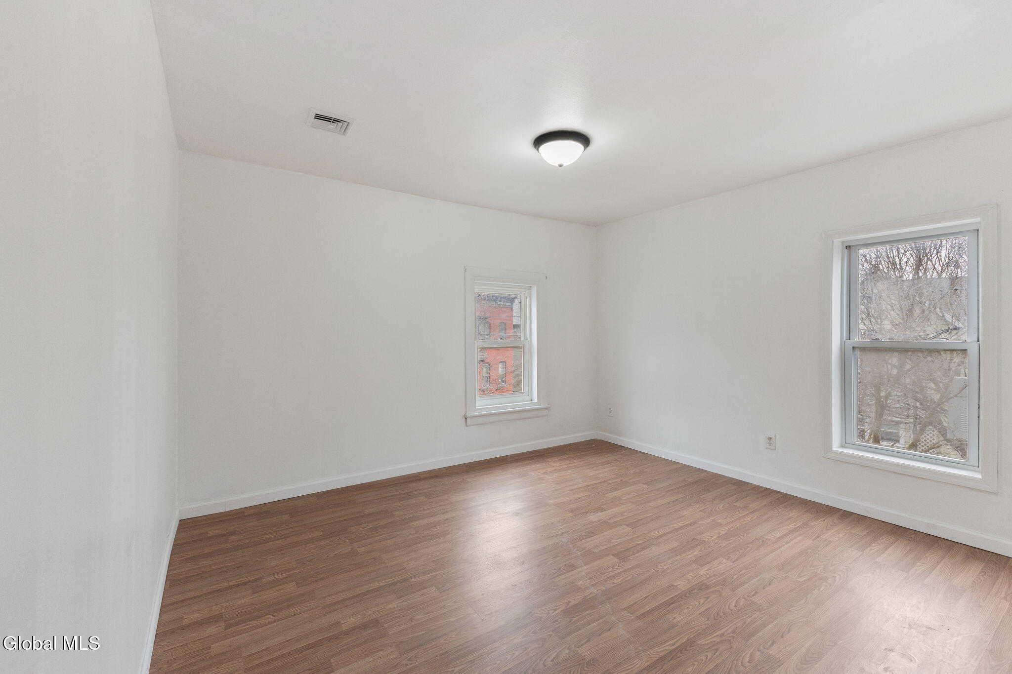 11 Jackson Place Schenectady, NY 12308 - Photo 35 of 49 35-11JacksonPl_35