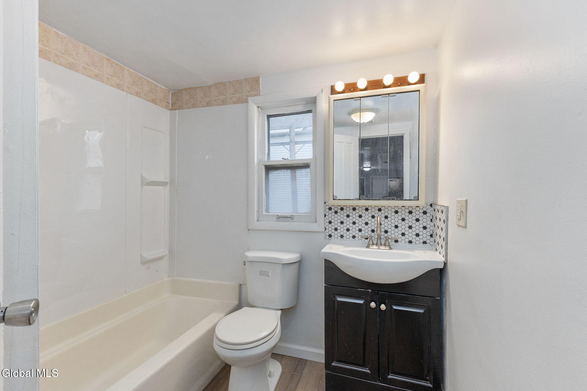 11 Jackson Place Schenectady, NY 12308 - Photo 37 of 49 37-11JacksonPl_37