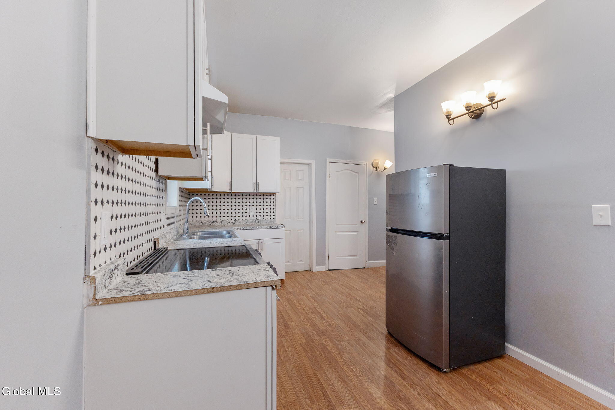 11 Jackson Place Schenectady, NY 12308 - Photo 9 of 49 9-11JacksonPl_09