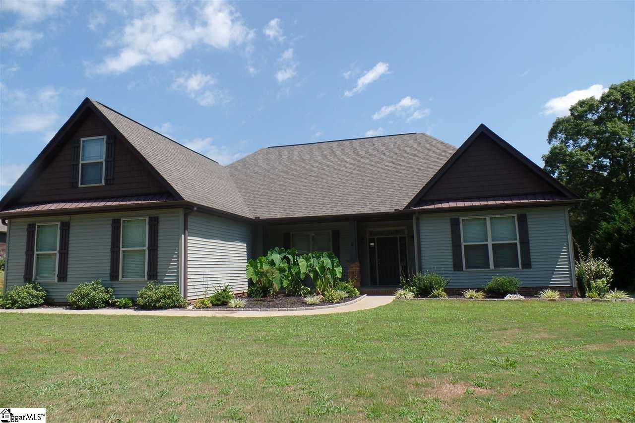 542 Hood Road Greenville, SC 29611 - Photo 1 of 23 Gallery Image 1