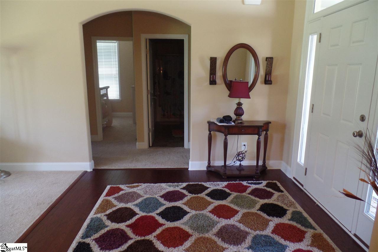 542 Hood Road Greenville, SC 29611 - Photo 8 of 23 Gallery Image 8