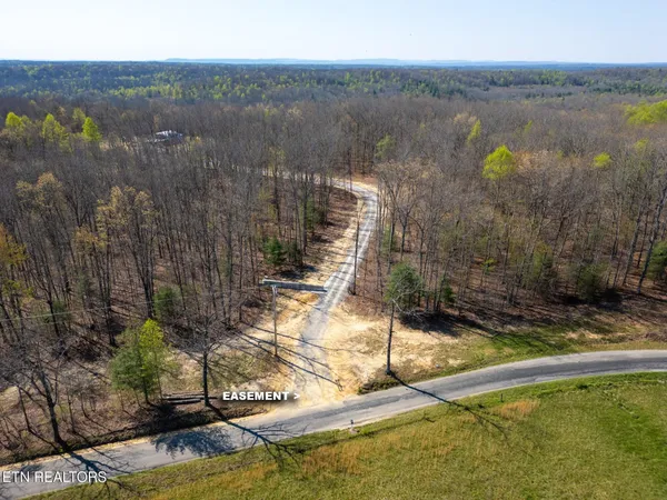 $199,900 | 009.01 Tn 37872 Road, Unit 31, Deer Lodge, TN 37726