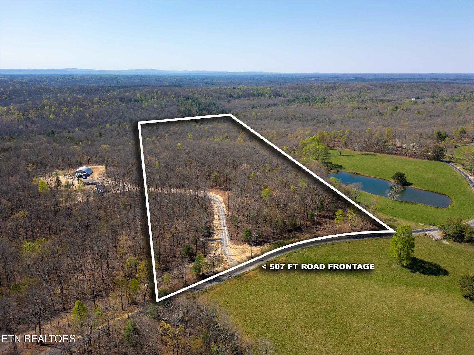 009.01 Tn 37872 Road, Unit 31 Deer Lodge, TN 37726 - Photo 3 of 19 IMG_0032