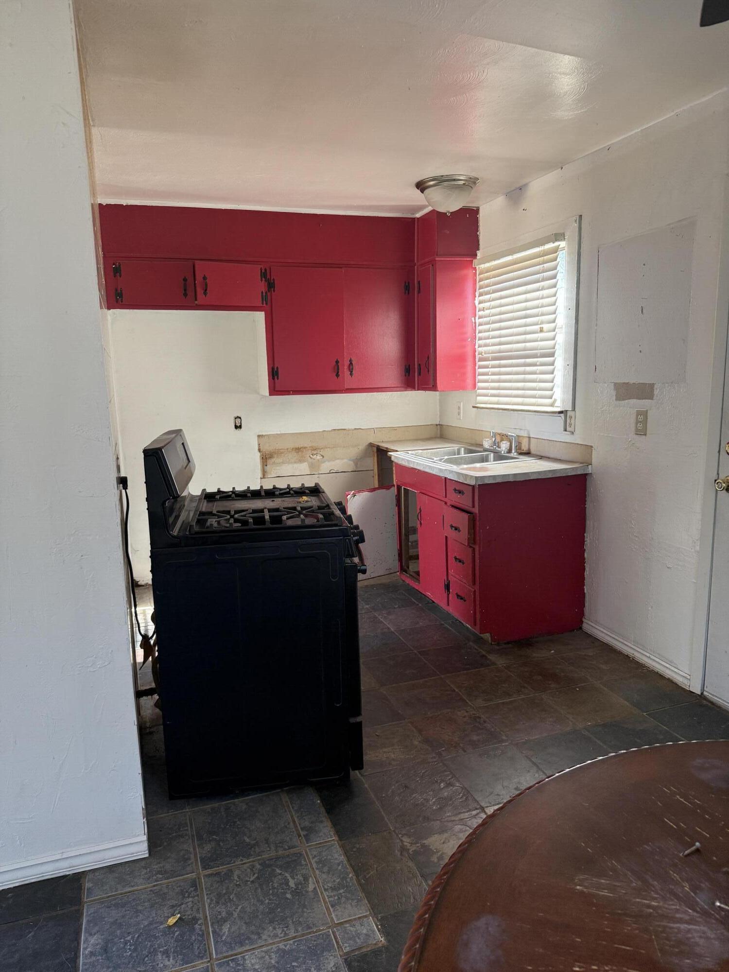 2722 East 7th Street Lubbock, TX 79403 - Photo 3 of 11 IMG_4479