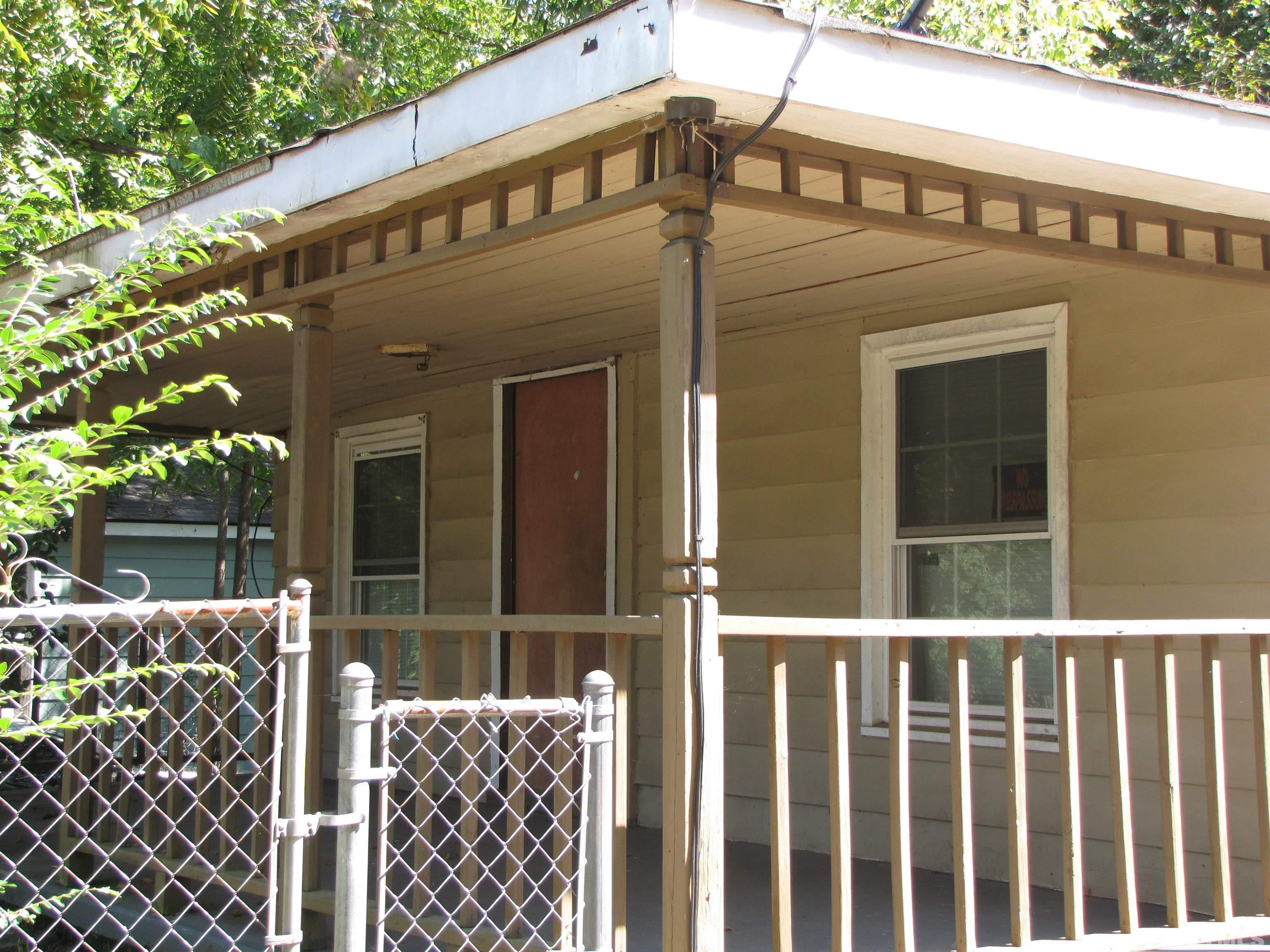 109 Prospect Avenue Raleigh, NC 27603 - Photo 1 of 9