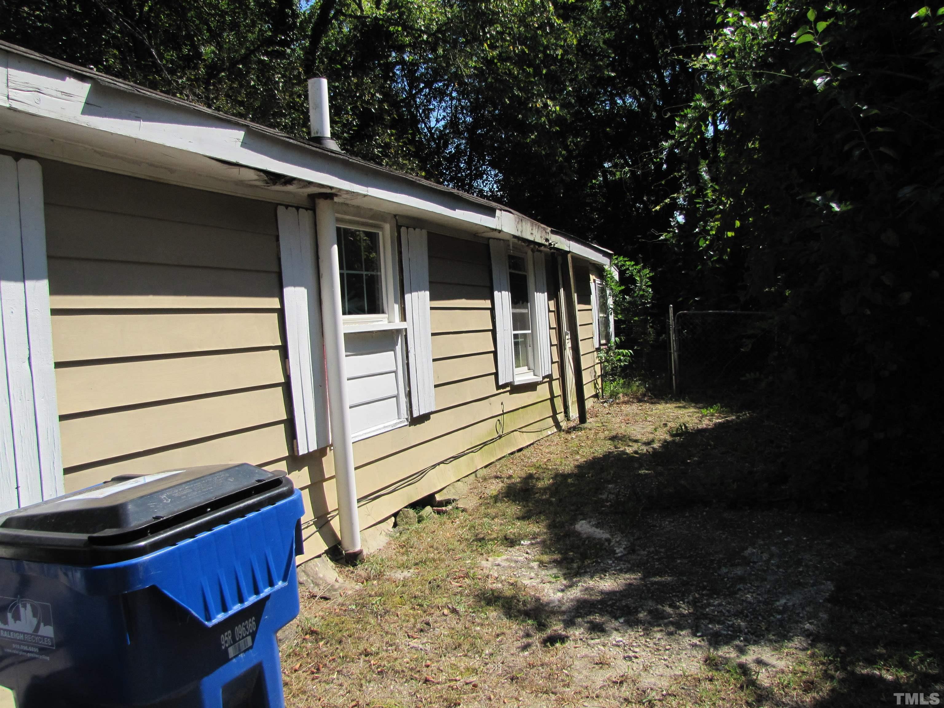 109 Prospect Avenue Raleigh, NC 27603 - Photo 4 of 9
