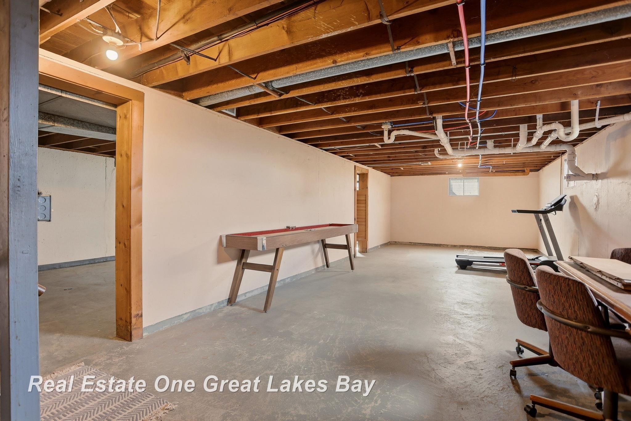 7130 Pierce Road Freeland, MI 48623 - Photo 31 of 48 Gallery Image 31