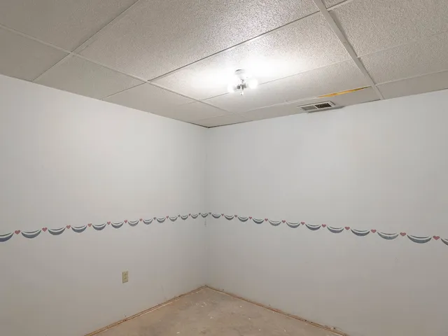 $369,900 | 4 Candlewood Court, Cary, IL 60013