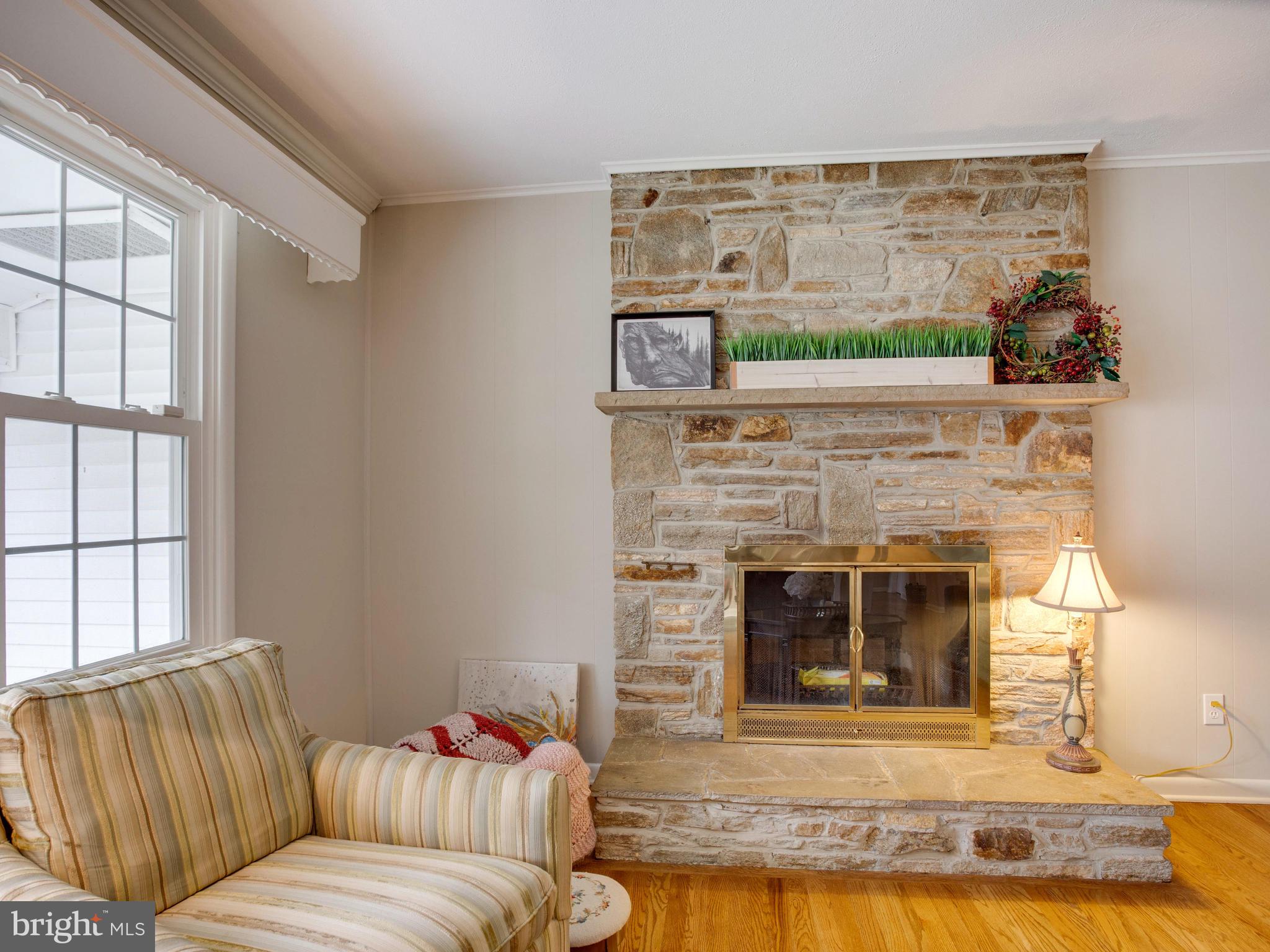 305 Halsey Road Annapolis, MD 21401 - Photo 5 of 26 Gallery Image 5