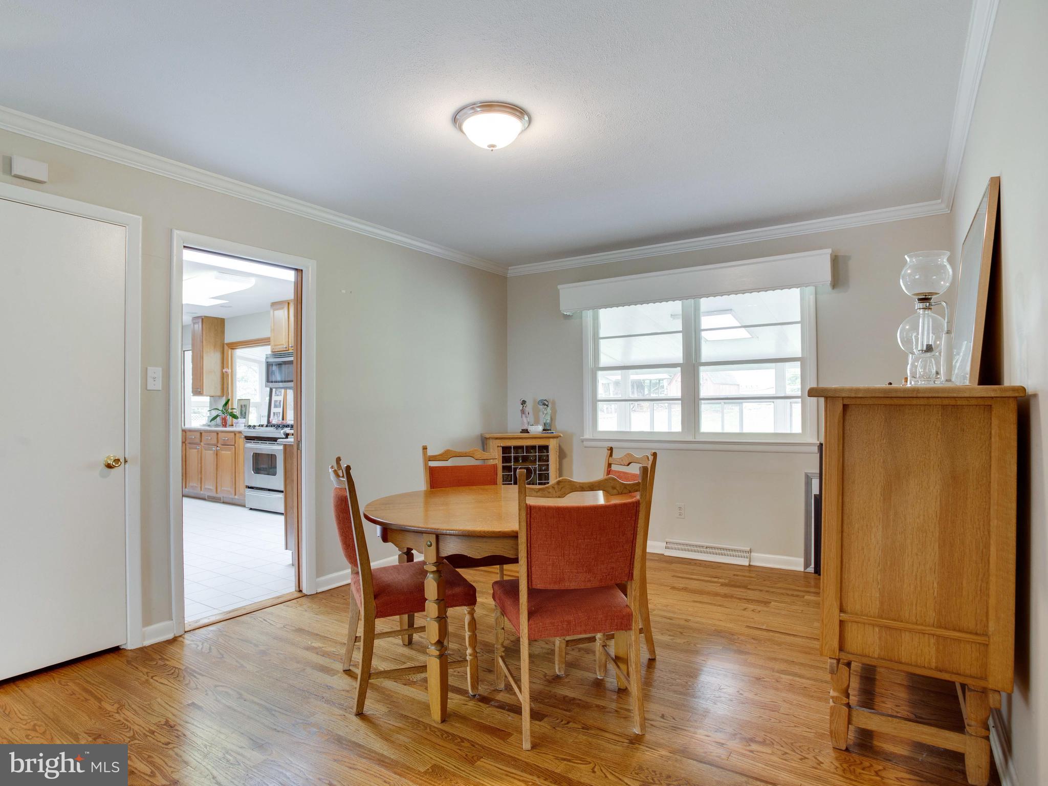 305 Halsey Road Annapolis, MD 21401 - Photo 7 of 26 Dining Room