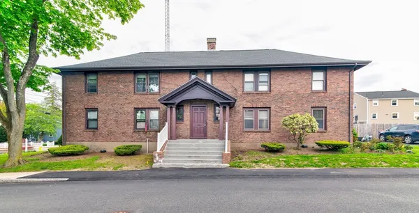 $2,350 | 4 Weston Avenue, Unit 2, Braintree, MA 02184