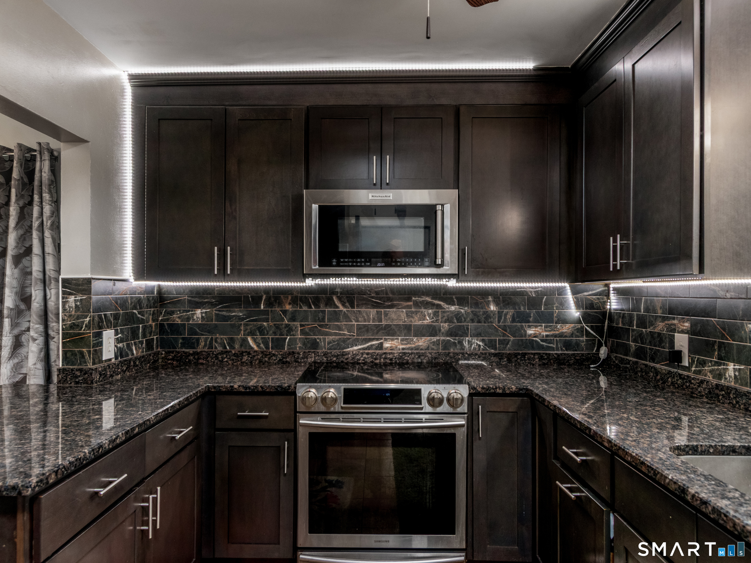 236 Hall Avenue Wallingford, CT 06492 - Photo 23 of 40