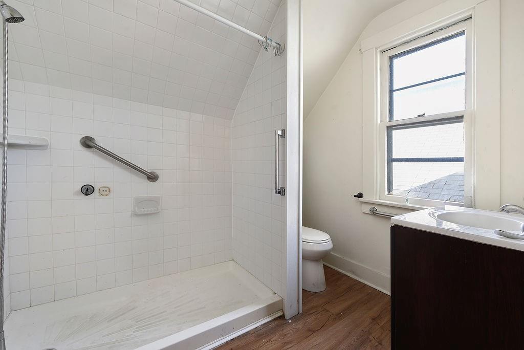 825 Pine Street Ambridge, PA 15003 - Photo 16 of 23