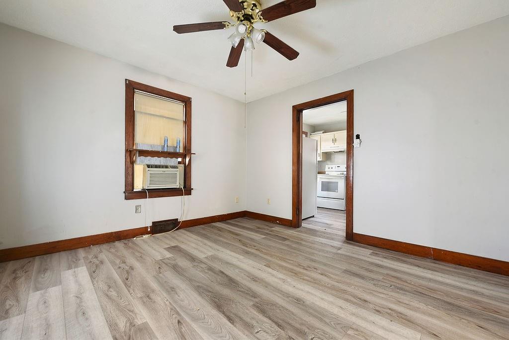 825 Pine Street Ambridge, PA 15003 - Photo 3 of 23