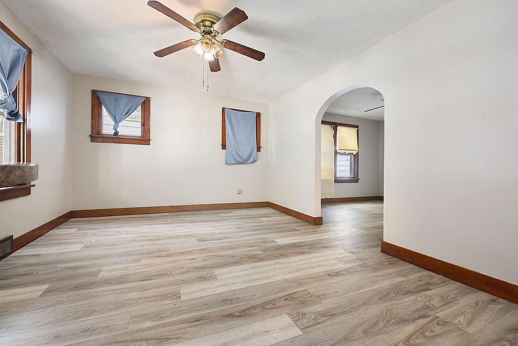 825 Pine Street Ambridge, PA 15003 - Photo 6 of 23