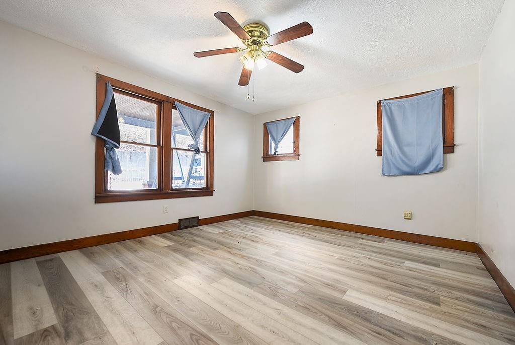 825 Pine Street Ambridge, PA 15003 - Photo 7 of 23