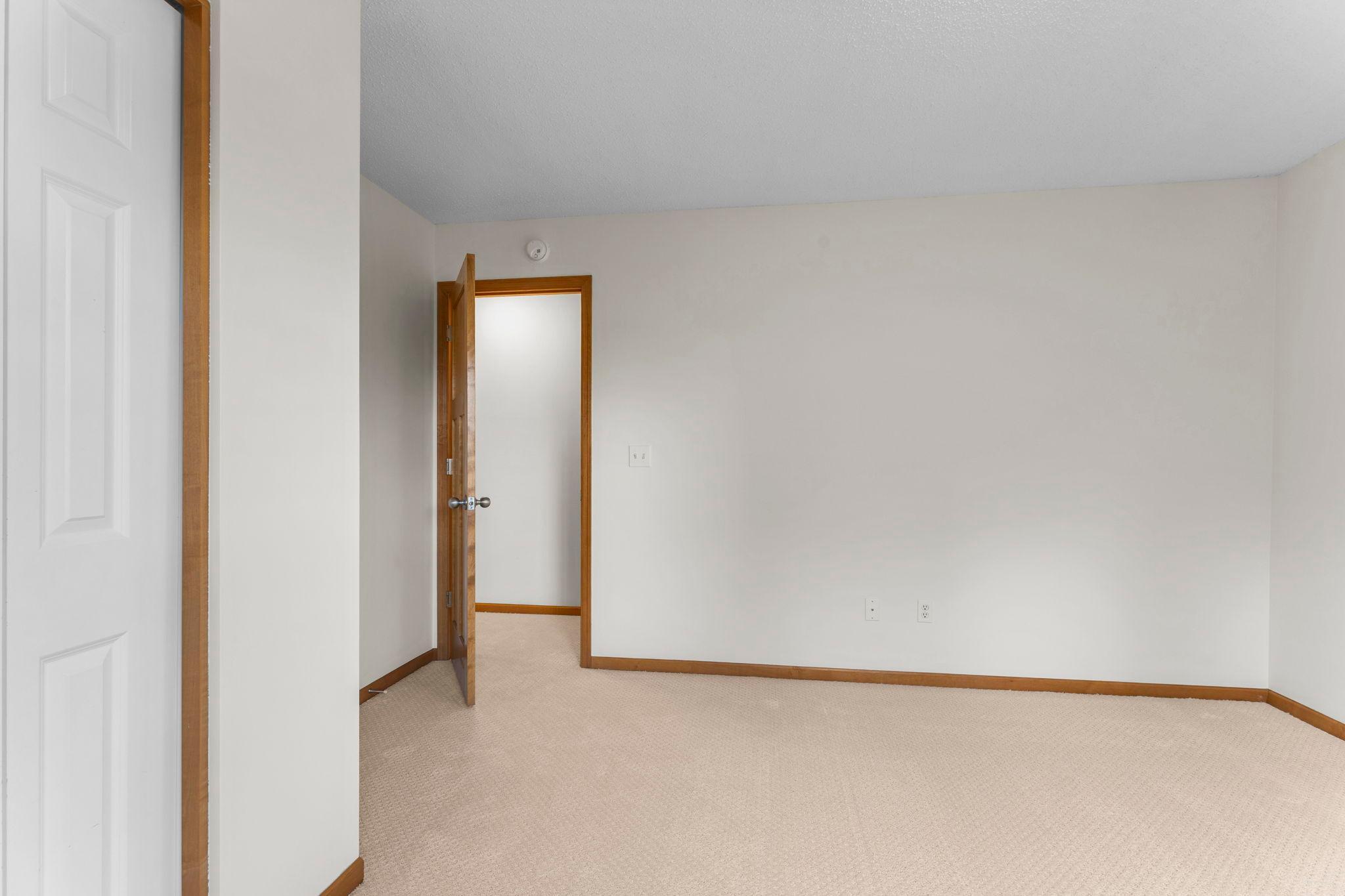 1744 Mathias Road Shakopee, MN 55379 - Photo 13 of 25