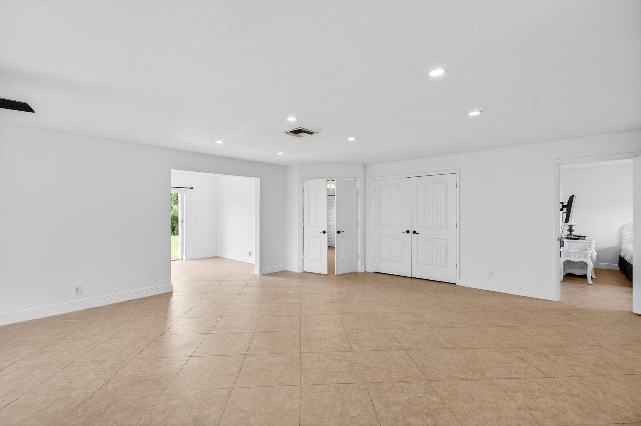 6038 Lasalle Road Delray Beach, FL 33484 - Photo 23 of 84 Florida Room