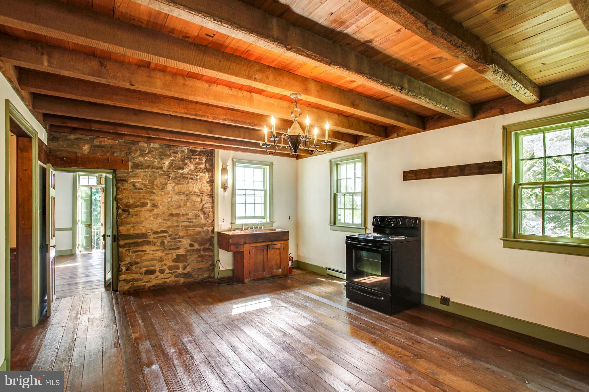 8106 Buckland Mill Road Gainesville, VA 20155 - Photo 12 of 30 Interior (General)