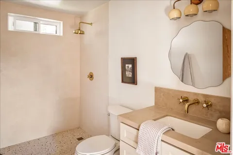 $1,895,000 | 3169 Garden Avenue, Los Angeles, CA 90039