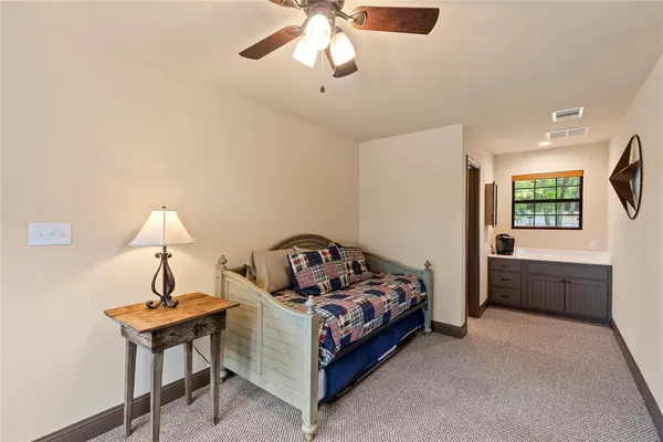 $999,000 | 122 Lake Terrace Drive, Mabank, TX 75156