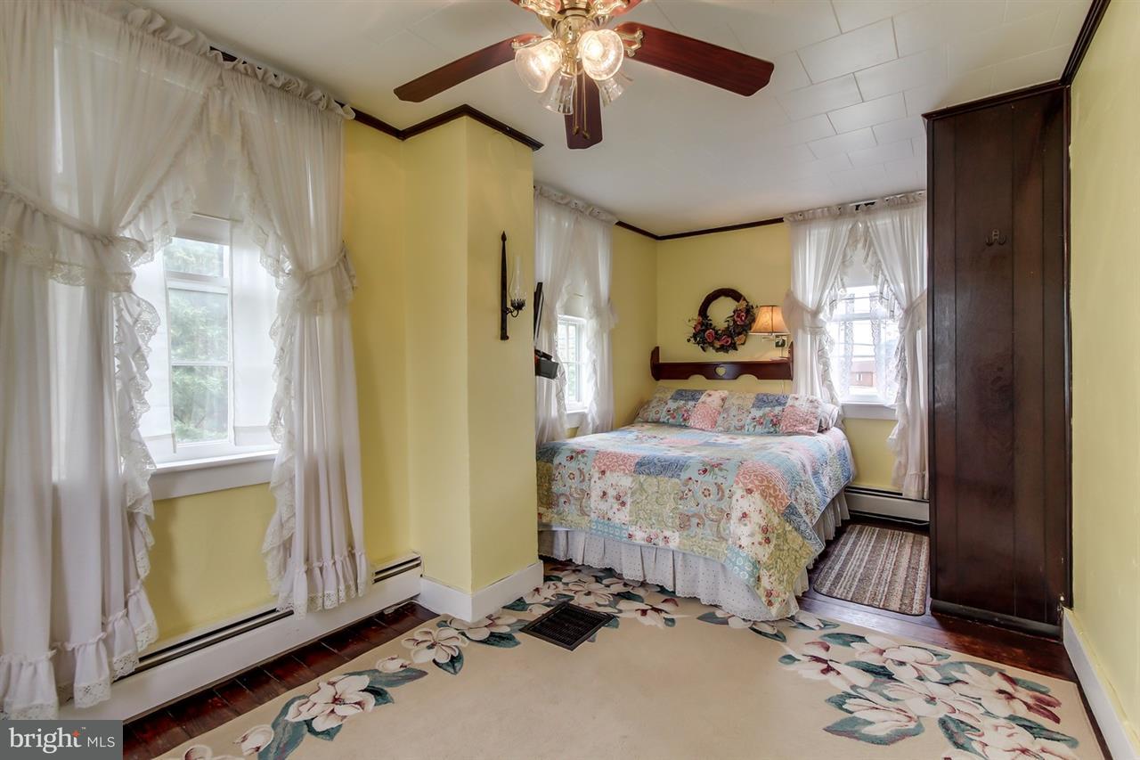 698 New Park Road New Park, PA 17352 - Photo 14 of 27 Gallery Image 14