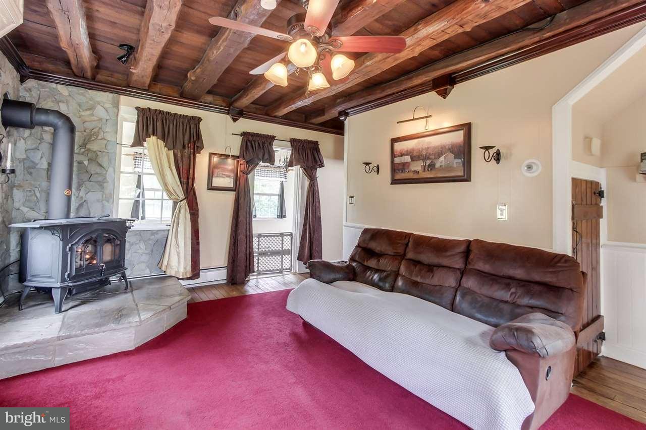 698 New Park Road New Park, PA 17352 - Photo 5 of 27 Gallery Image 5