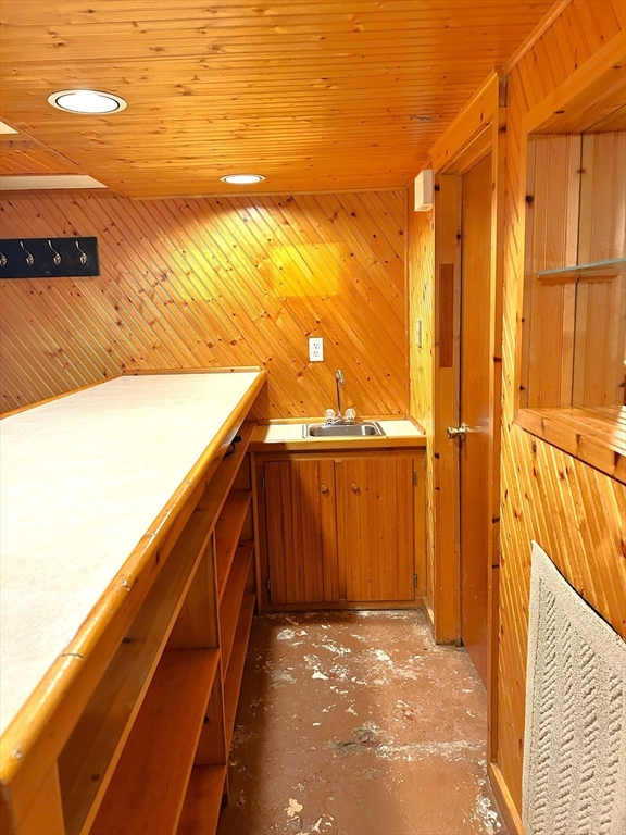 68 Ridge Avenue Pittsfield, MA 01201 - Photo 32 of 42 Gallery Image 32