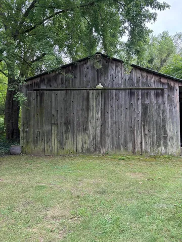 $425,000 | 30417 Highway 12, Niles, MI 49120