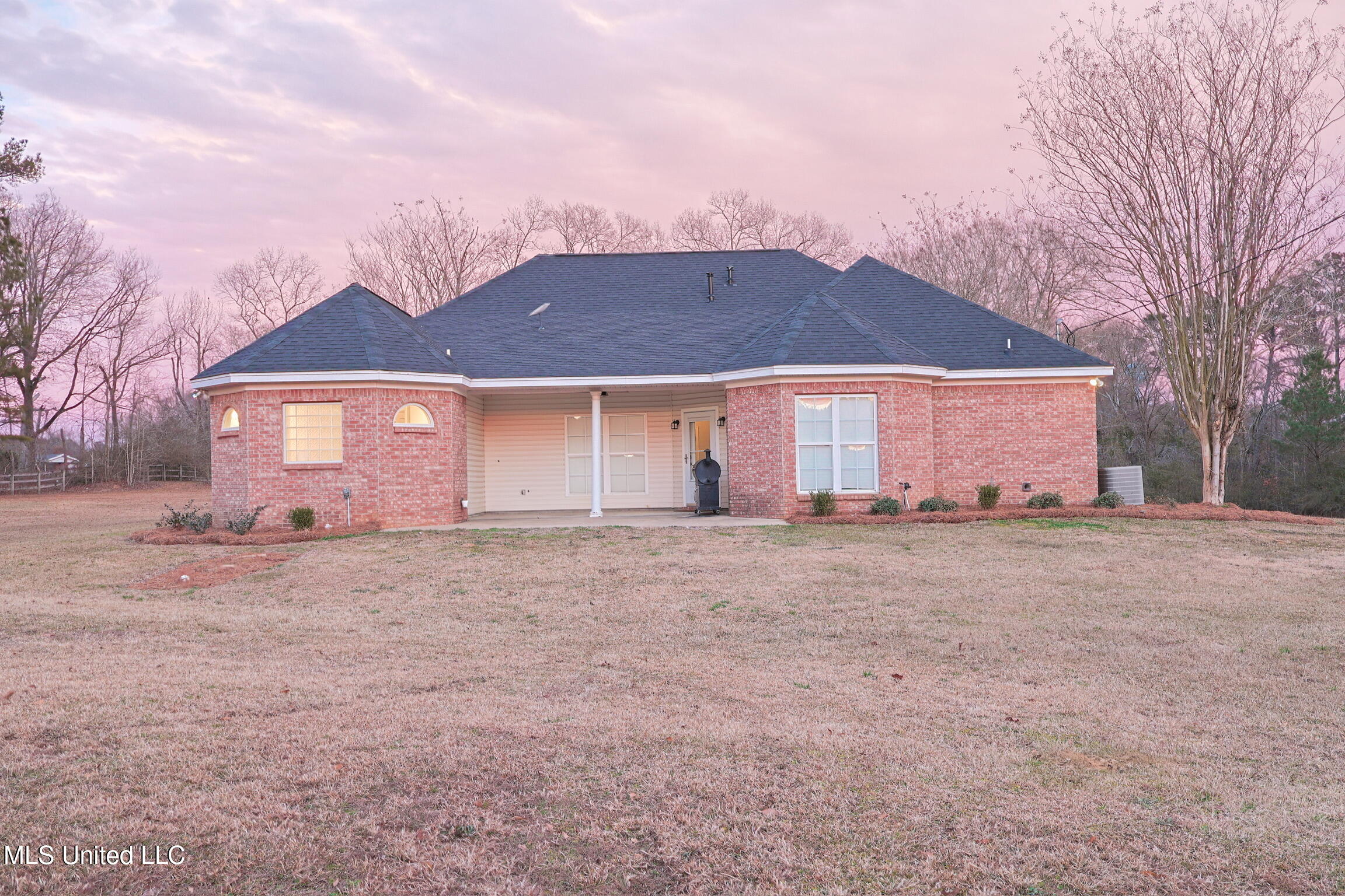 2176 Johns-Mayton Road Brandon, MS 39042 - Photo 4 of 51 IMG_3407