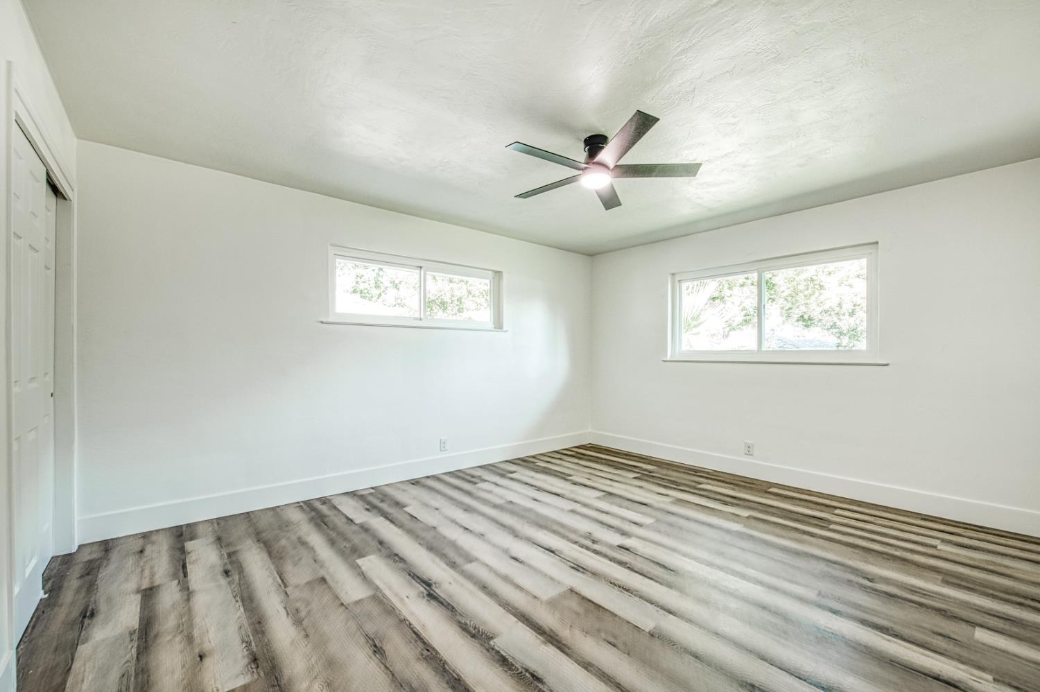 1408 East Richert Avenue Fresno, CA 93704 - Photo 16 of 30