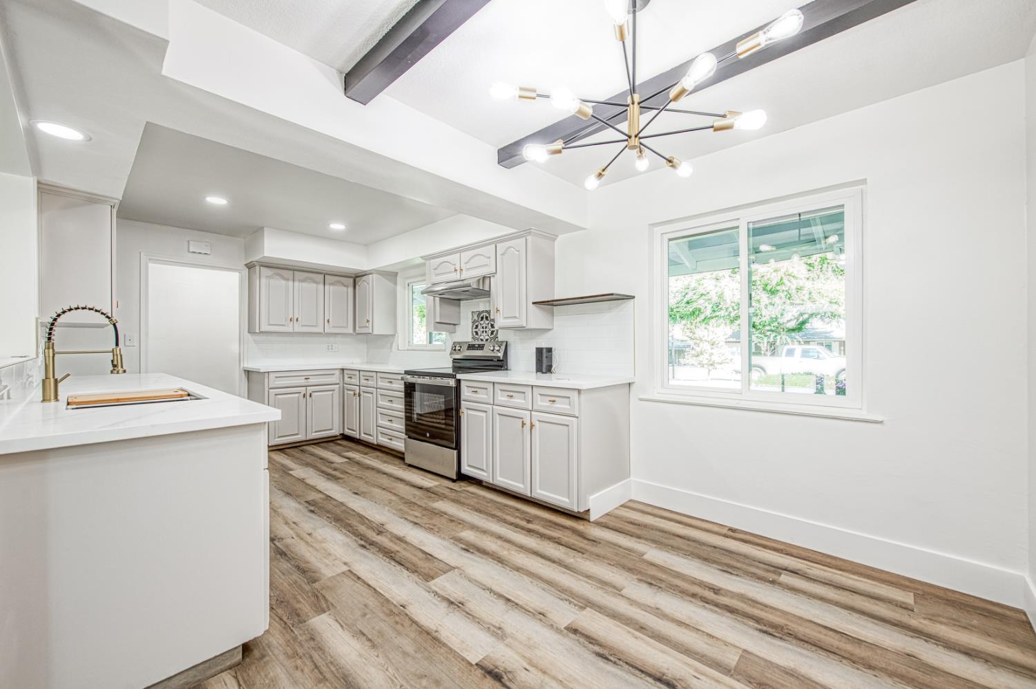 1408 East Richert Avenue Fresno, CA 93704 - Photo 8 of 30