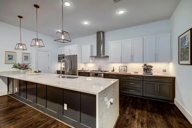 $4,650 | 2007 Brun Street, Unit D, Houston, TX 77019