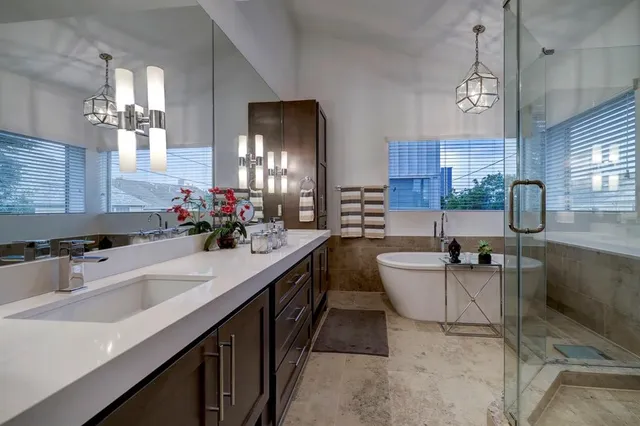 $4,650 | 2007 Brun Street, Unit D, Houston, TX 77019