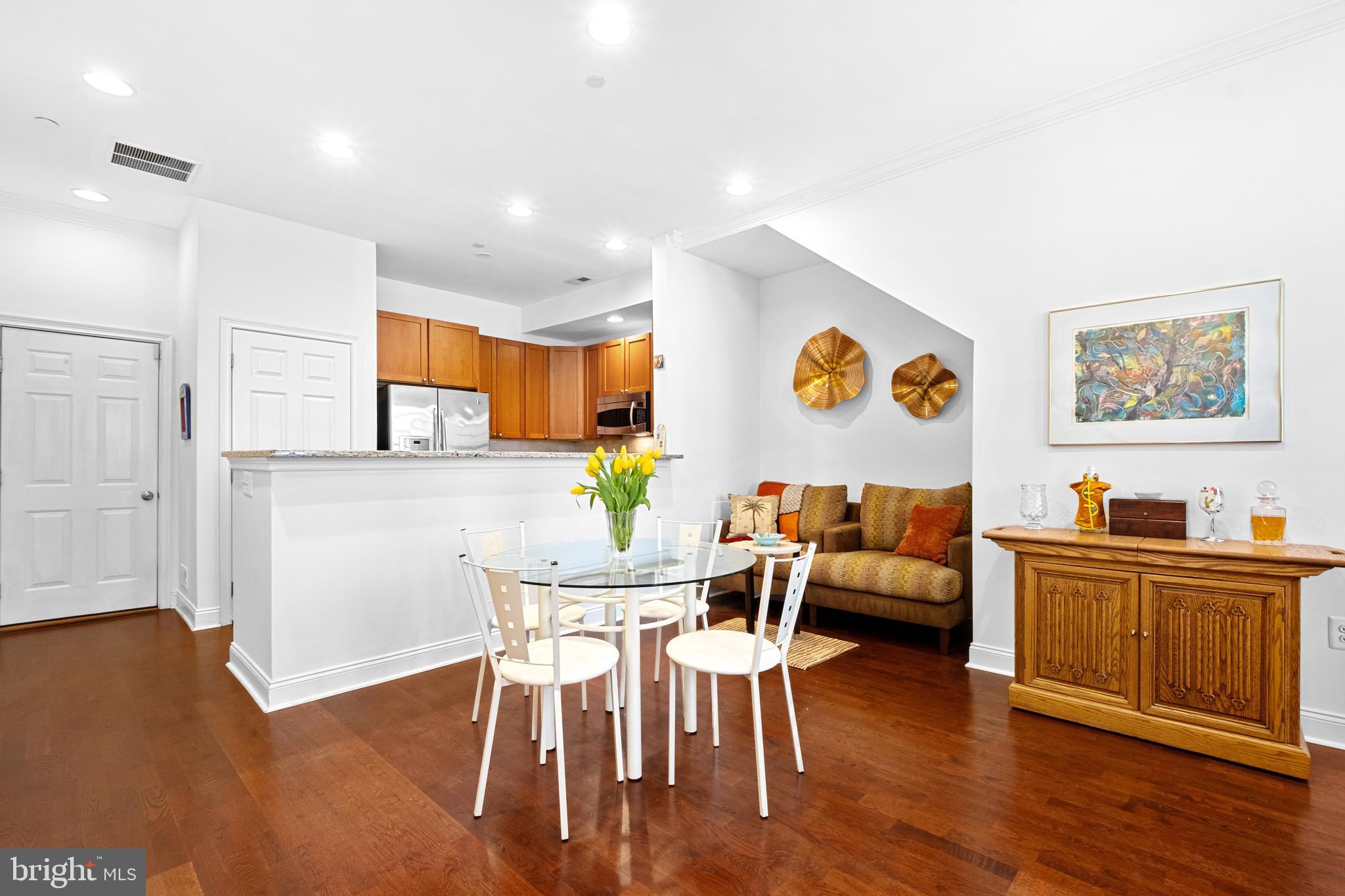 304 Captains Way Philadelphia, PA 19146 - Photo 13 of 63
