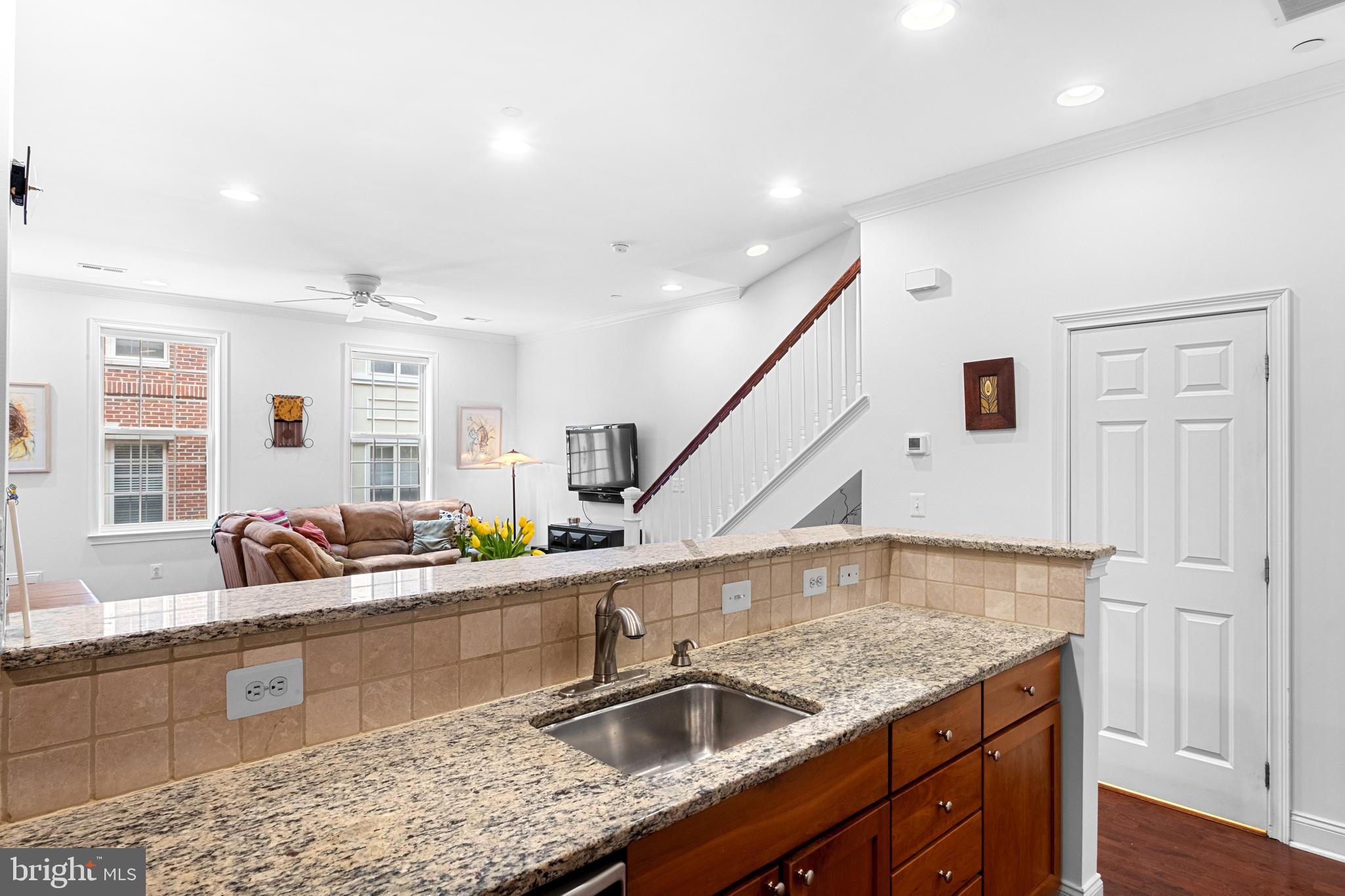 304 Captains Way Philadelphia, PA 19146 - Photo 15 of 63