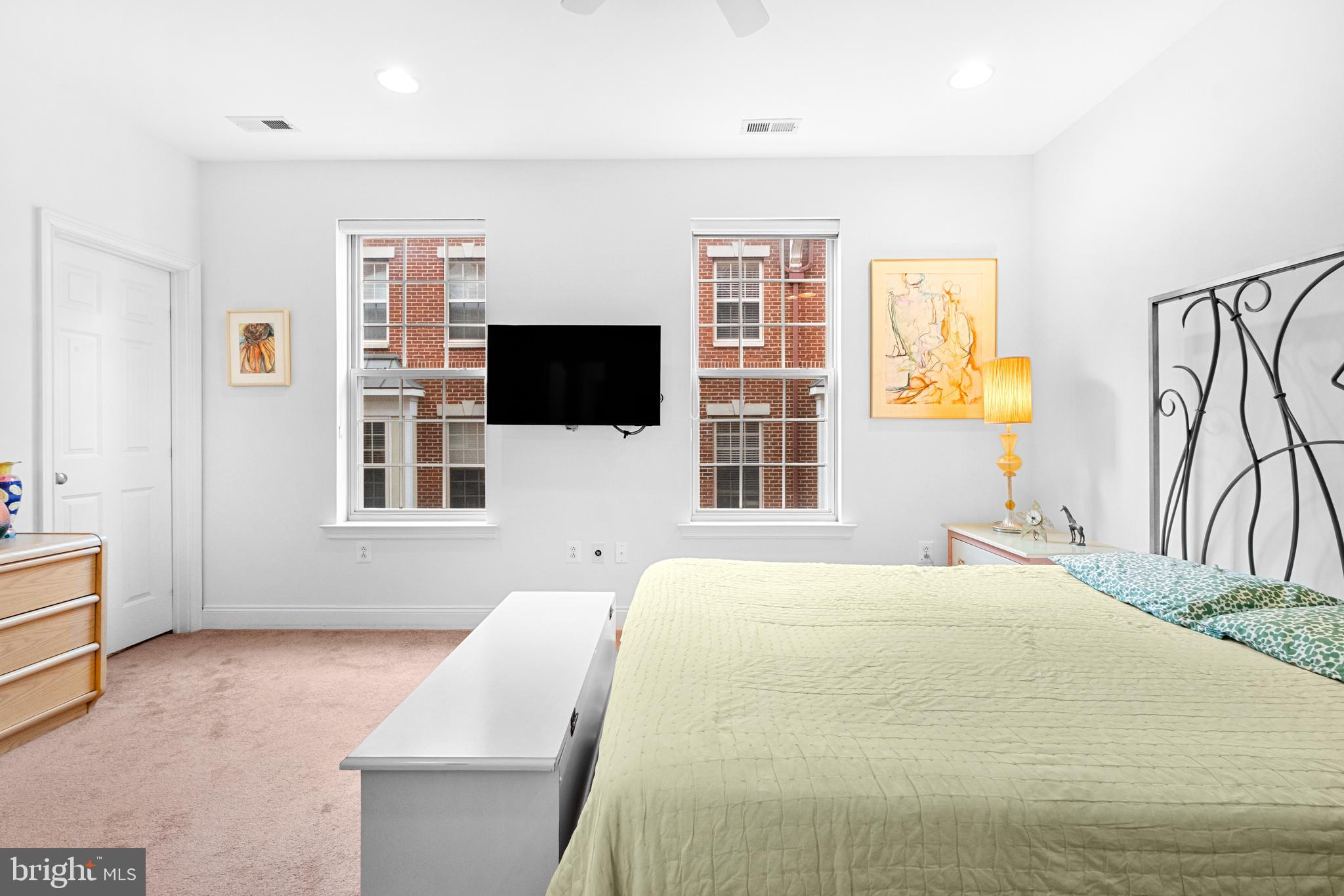 304 Captains Way Philadelphia, PA 19146 - Photo 24 of 63