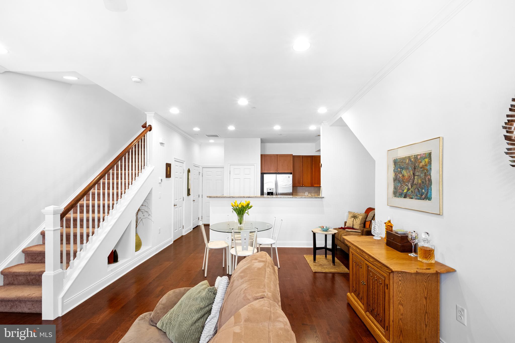 304 Captains Way Philadelphia, PA 19146 - Photo 6 of 63