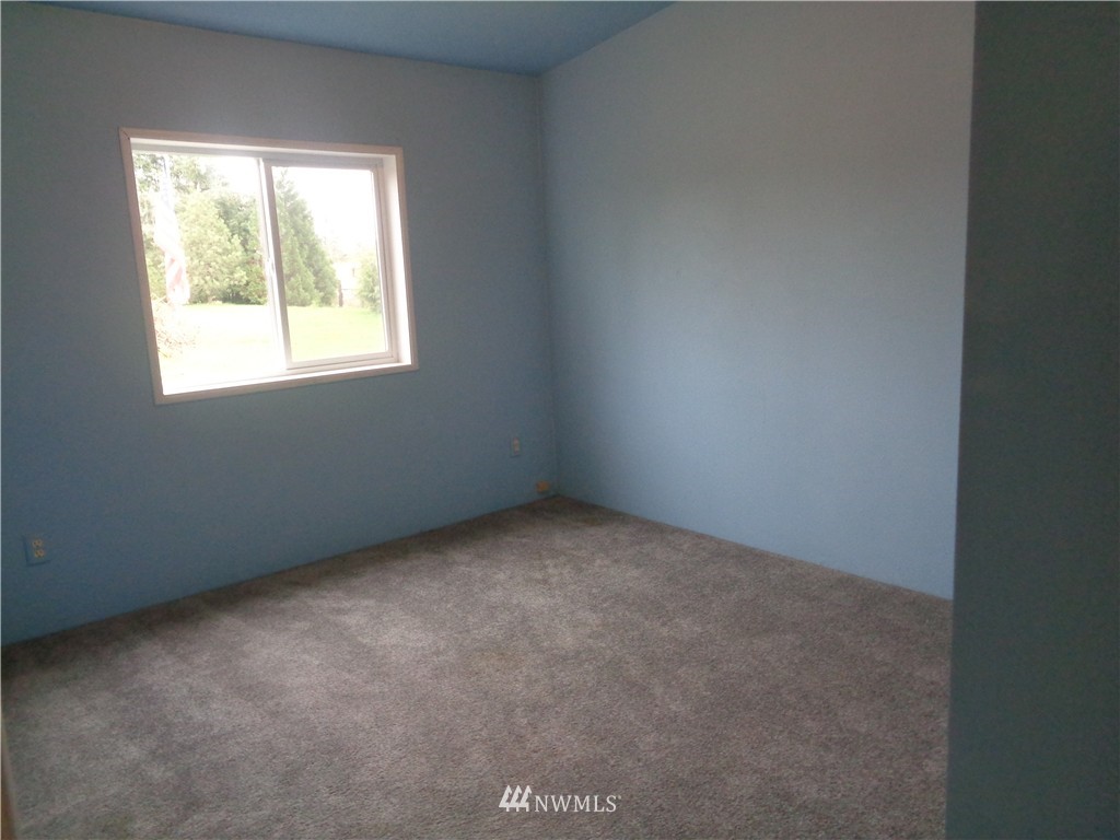 19219 Old Ranch Lane Southwest Rochester, WA 98579 - Photo 13 of 25