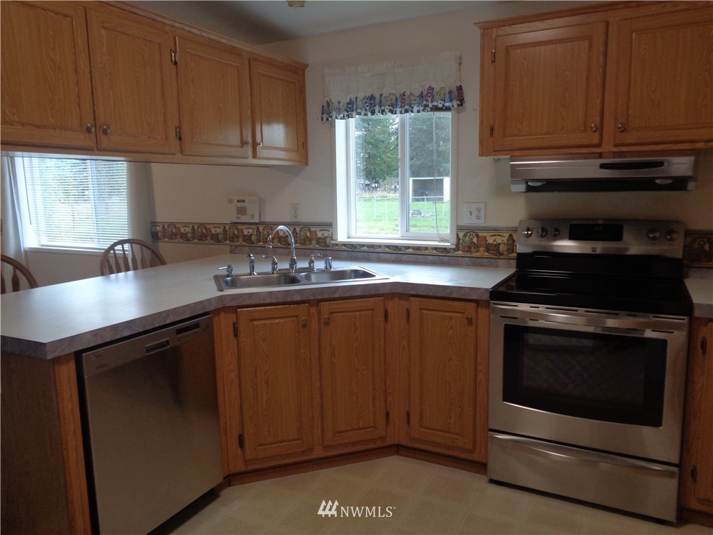 19219 Old Ranch Lane Southwest Rochester, WA 98579 - Photo 4 of 25