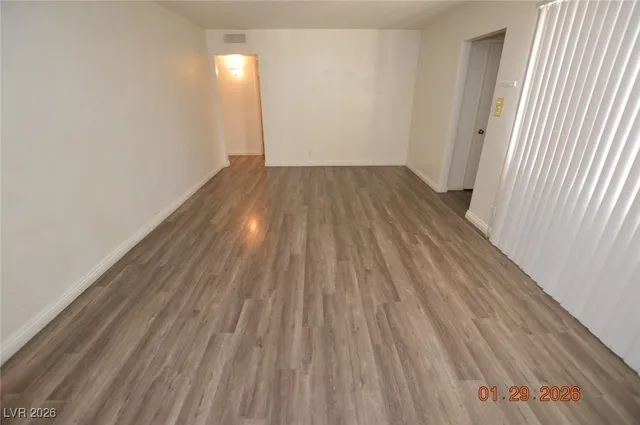 $1,600 | 716 Easy Street, Las Vegas, NV 89107