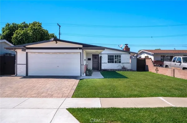 $898,000 | 20223 Jersey Avenue, Lakewood, CA 90715